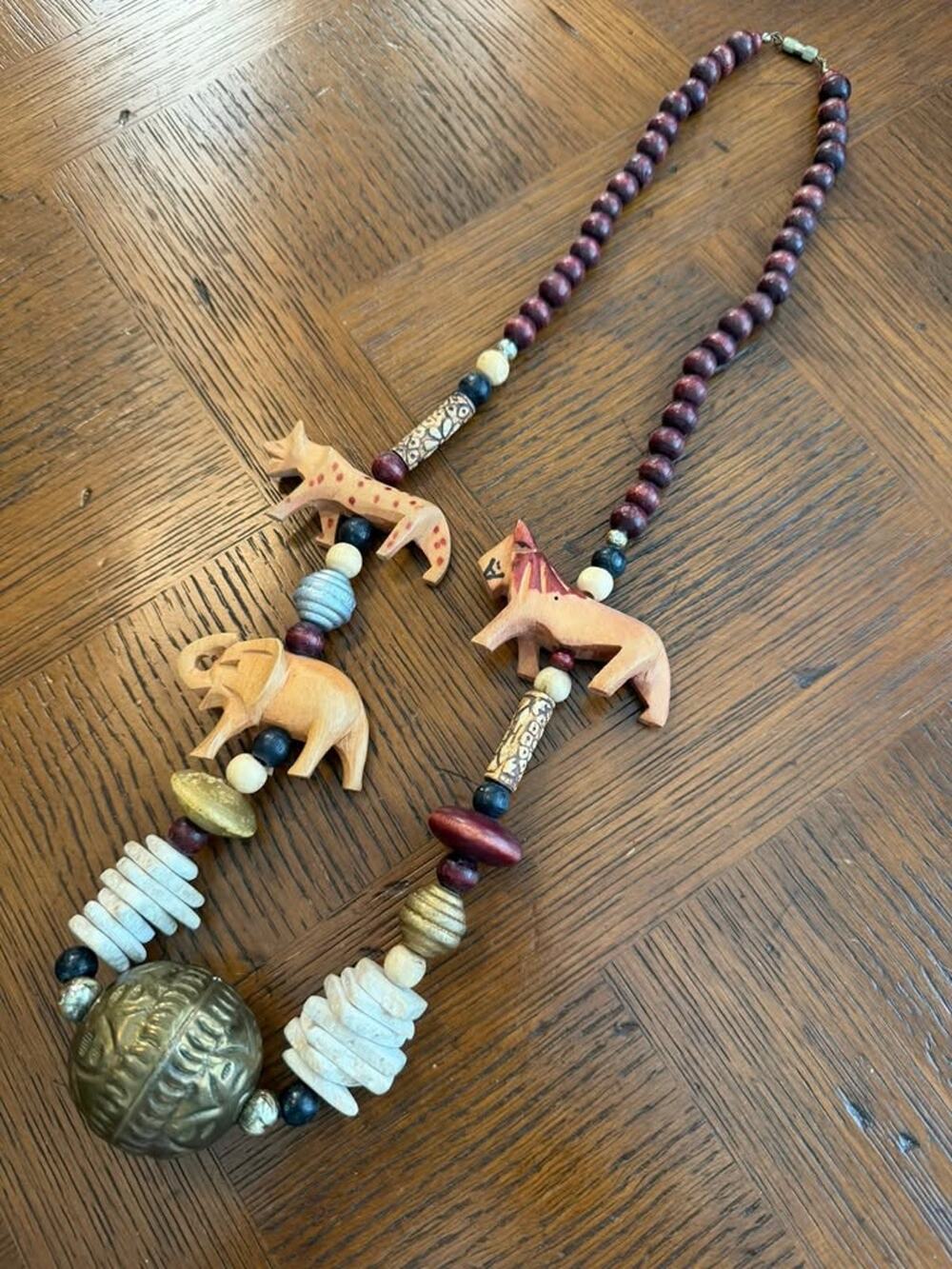 African Safari Animal Carved Pendant Necklace (CCC15)